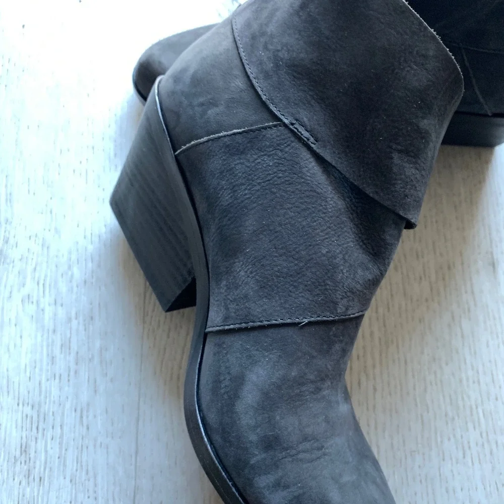 Eileen Fisher‎ Women Suede Tag Wrap-Snap Black Leather Ankle Booties Sz 6
